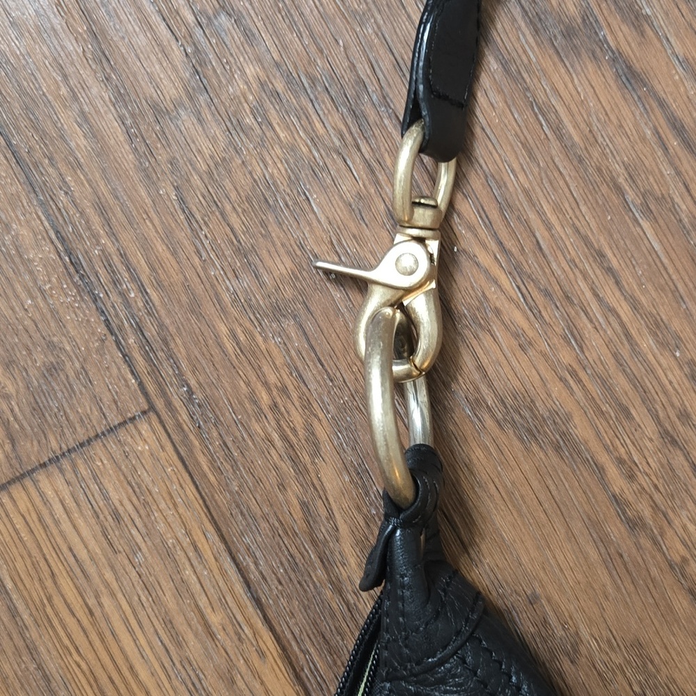 HOBO Black Leather Shoulder Bag/ 10.5 By 15 Inches Wide - Picture 7 of 7